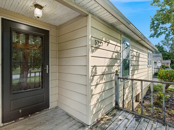 5727 Woodward Ave, Downers Grove, IL 60516