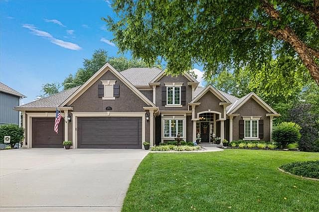 1st image of 6355 N White Oak Ct