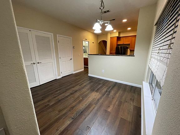 3rd image of 1565 S Escondido Blvd