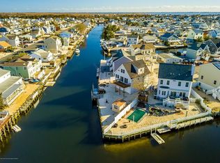 92 Glenn Dr, Manahawkin, NJ 08050