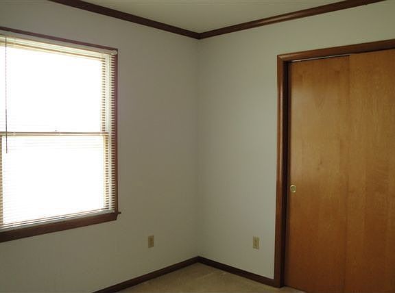 4th image of 208 Chapel Of Ease St