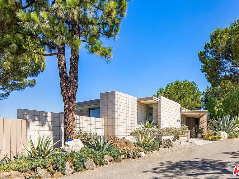 3346 Beverly Ranch Rd — Photo 8