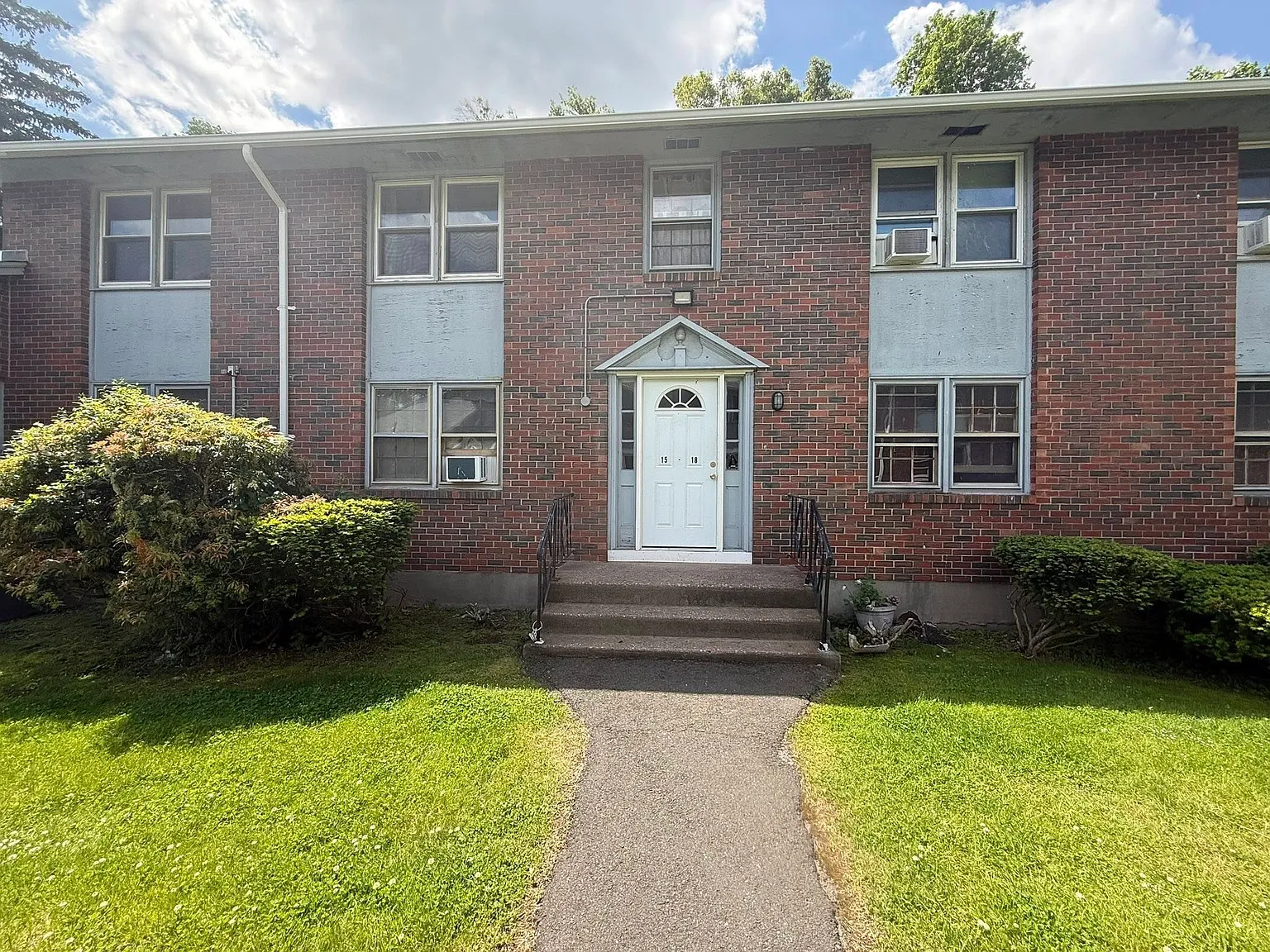 1 bed, 700 sqft, $1,375 — Photo 3