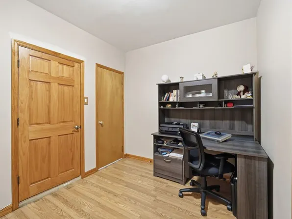 20-15 Menahan Street image 28 of 38