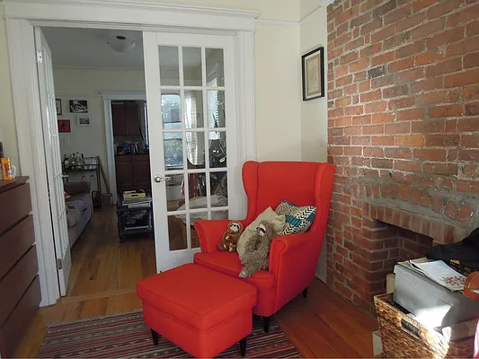 Rented by Space Real Estate | media 42