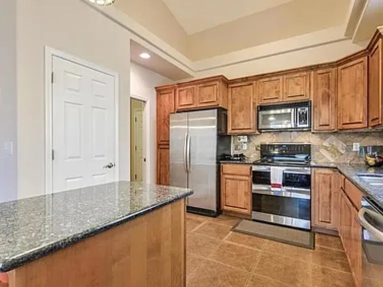 1979 Vista Dr — Photo 14