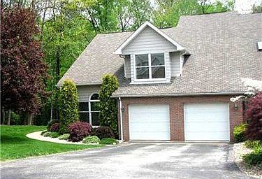 1st image of 39 Lakeridge Dr