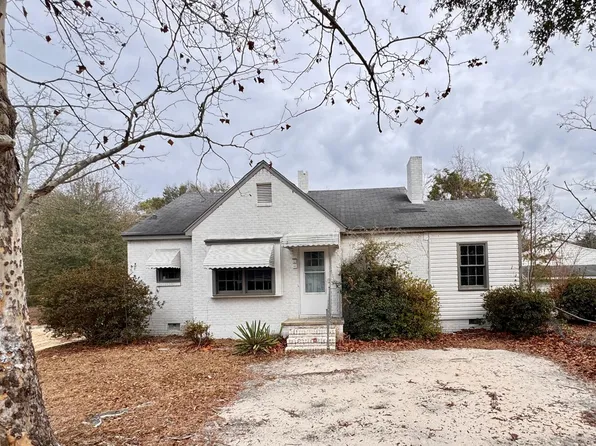 116 Rowland Cir, Fayetteville, NC 28301