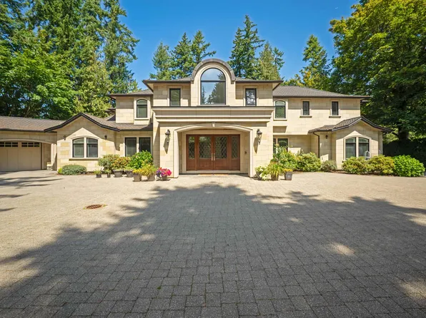 13939 28th Ave, Surrey, BC V4P 1T5