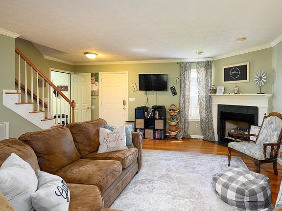 2nd image of 20555 Westchester Cir