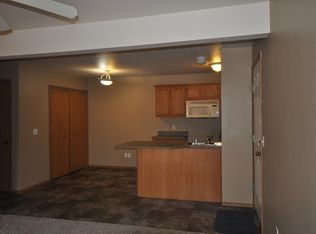 332 Pine St, Monett, MO 65708