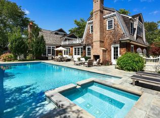 2 Pondview Ln, East Hampton, NY 11937