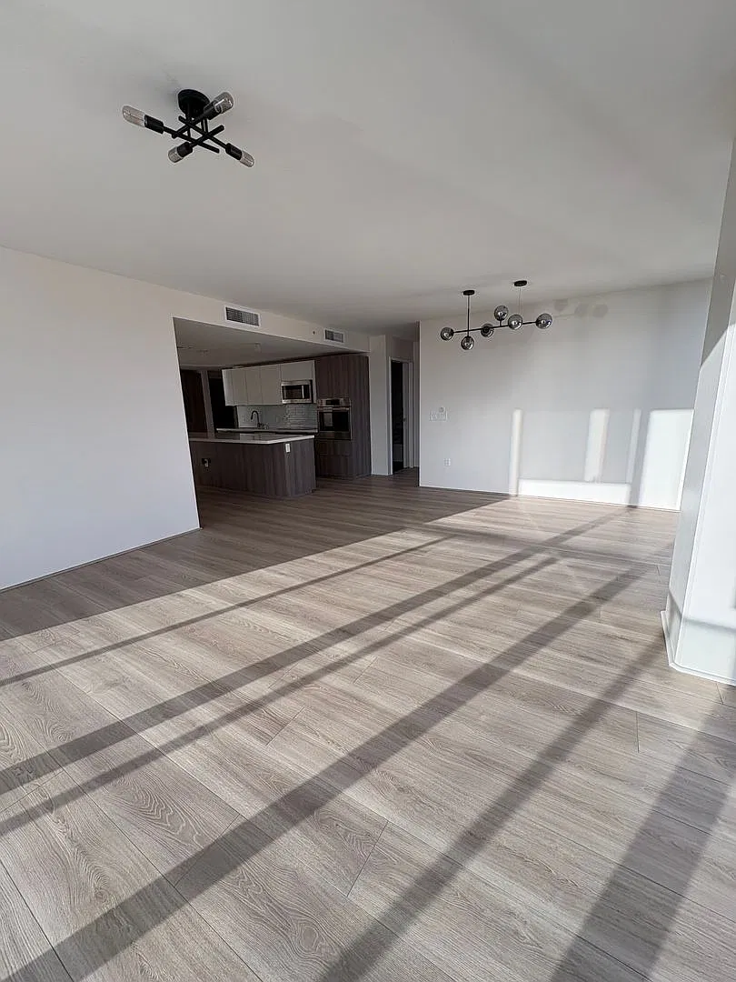 888 Kapiolani Blvd — Photo 3
