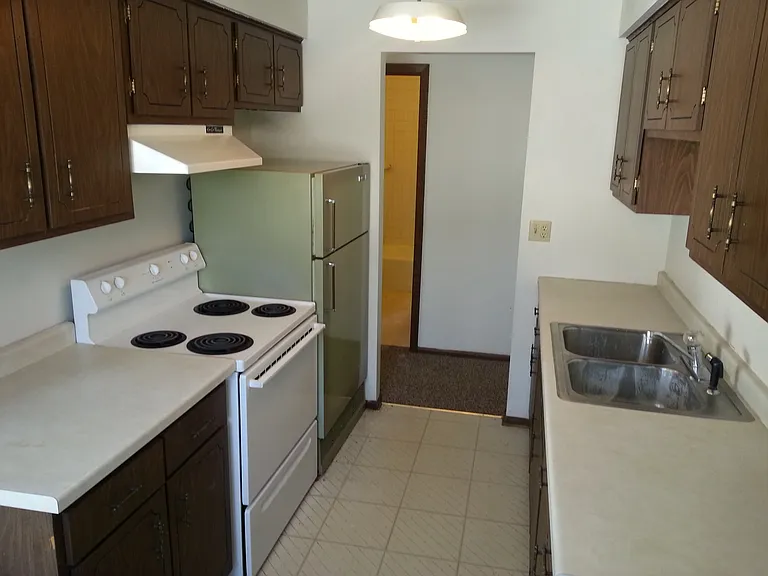 226 N Jefferson St #1 — Photo 6