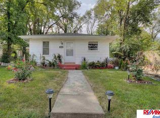 3921 Blondo St, Omaha, NE 68111