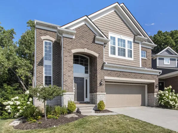 2865 Dillon Dr, Ann Arbor, MI 48105