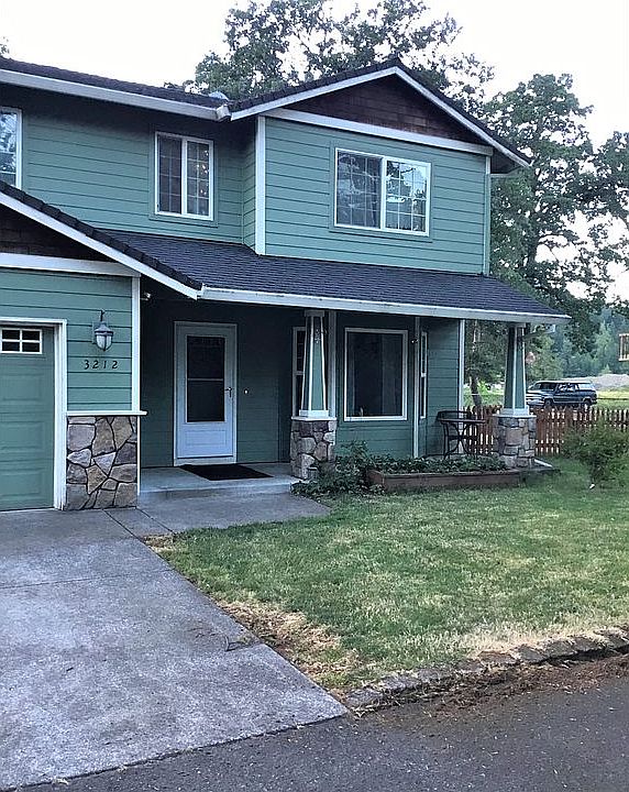 2nd image of 3212 Sunset Dr