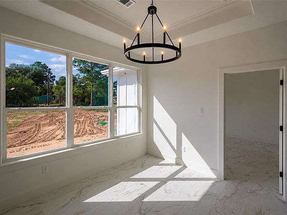 4th image of 178 Jamaica Ln
