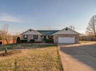8804 Tipton Dr, Dittmer, MO 63023