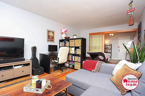 Sold by Keller Williams Realty Landmark II | media 9