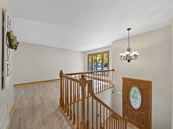 3rd image of 760 Strawberry Ct