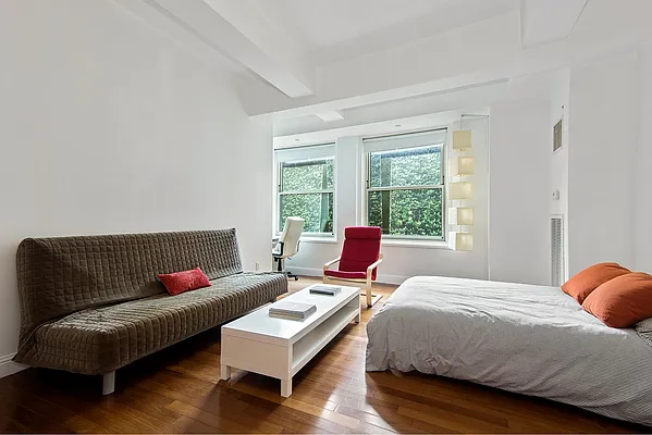 Rented by Douglas Elliman | media 10