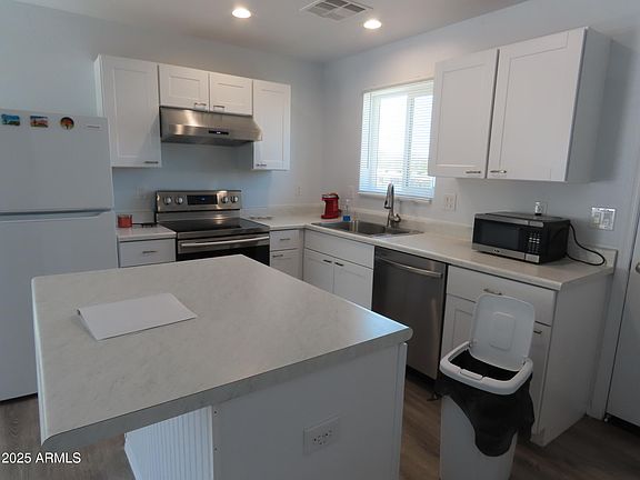 4th image of 618 W Hill Street