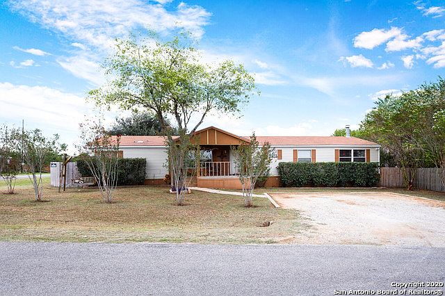 1st image of 255 Parkcreek Dr