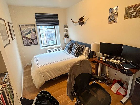 3rd image of 84 E 4th St APT 2