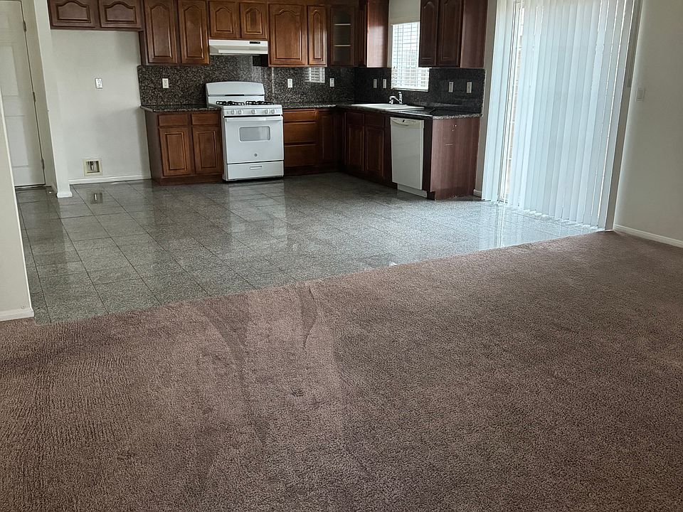 1st image of 34365 Cedar Ave