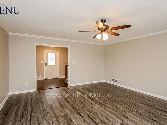 3rd image of 120 Moseley Crossing Dr