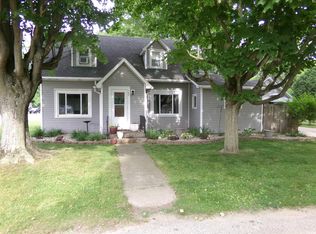 100 S Jackson St, Millersburg, IN 46543