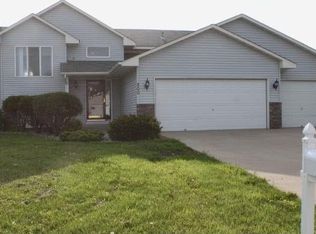 800 S Elm St, Belle Plaine, MN 56011