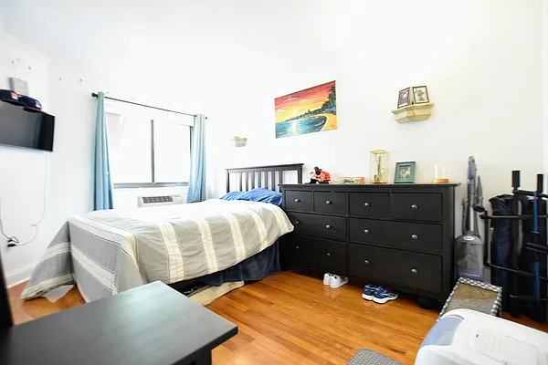 Rented by Dakis Group LLC | media 5