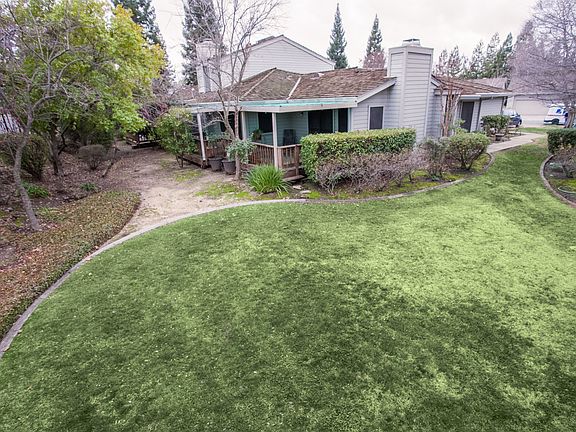 2nd image of 323 Saint Andrews Dr