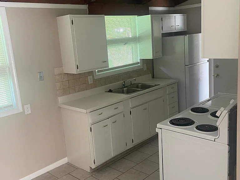 39 S Otterbein Ave — Photo 10
