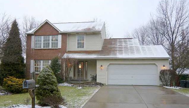 1st image of 700 Parkwood Dr