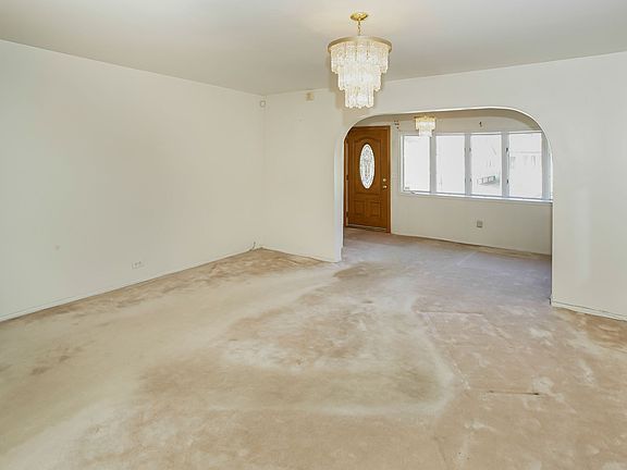 4th image of 9056 208th St