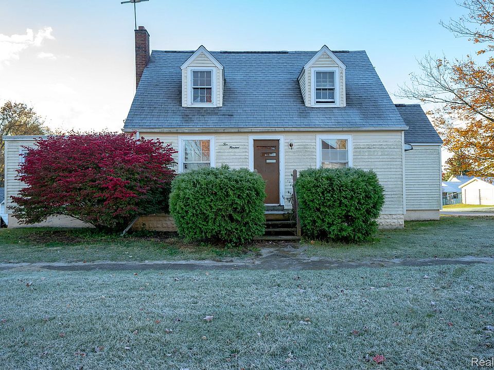 1st image of 200 North St