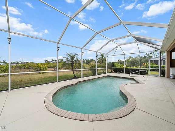 3rd image of 2306 Bainmar Dr