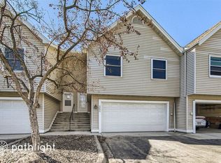 4096 S Meadowlark Rd, Eagan, MN 55122