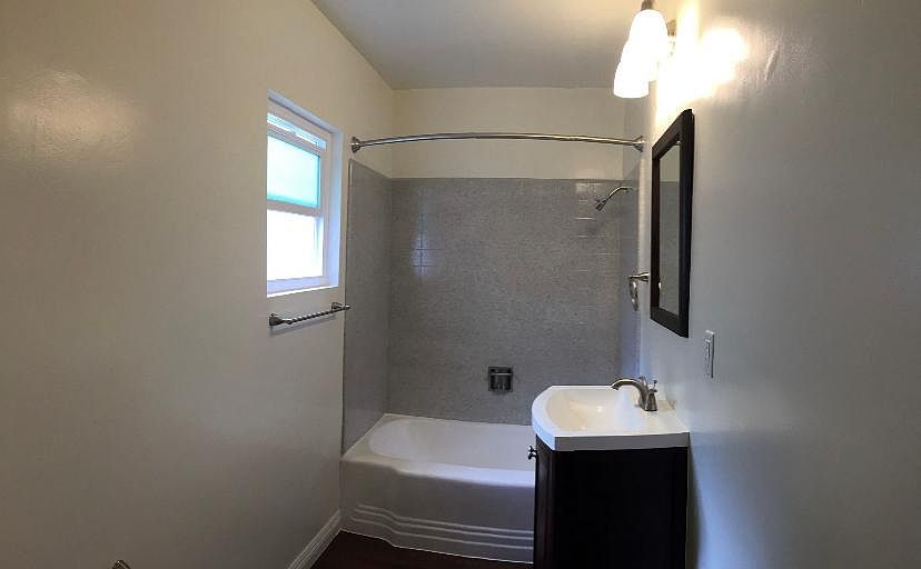 1st image of 6253 S La Brea Ave #2
