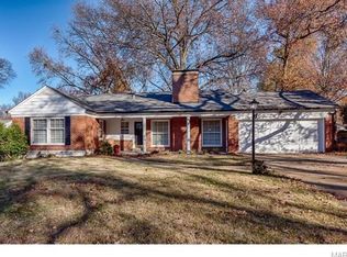 333 Violet Ln, Saint Louis, MO 63119