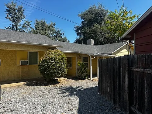 1204 Grange St Photo 1