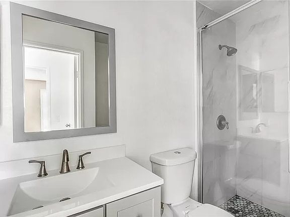 5th image of 2857 N Los Felices Rd Unit 107