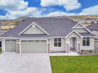 510 Constance Ave, West Richland, WA 99353