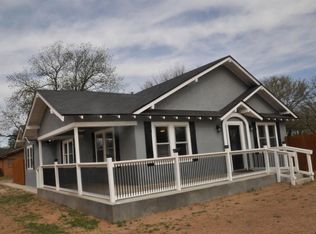 1801 Avenue O, Tahoka, TX 79373