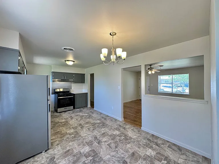205 Margaret Lee St — Photo 10
