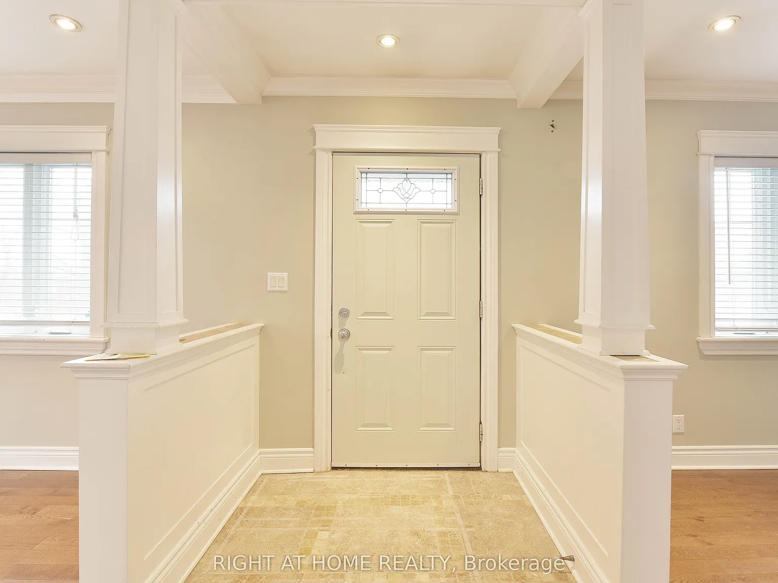 3 bed, $2,950 — Photo 2