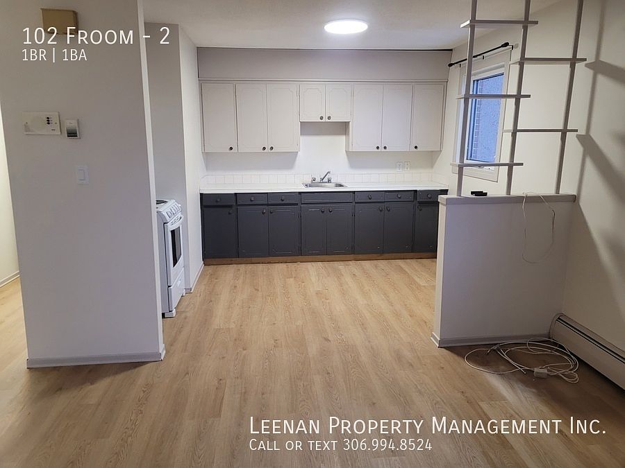 1st image of 102 Froom Cres #2